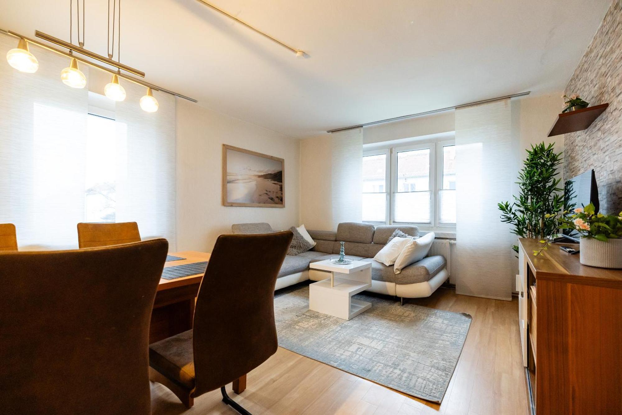 Moderne 4 Zimmer Wohnung Vollausgestattet Und Moebliert Halle  Zewnętrze zdjęcie